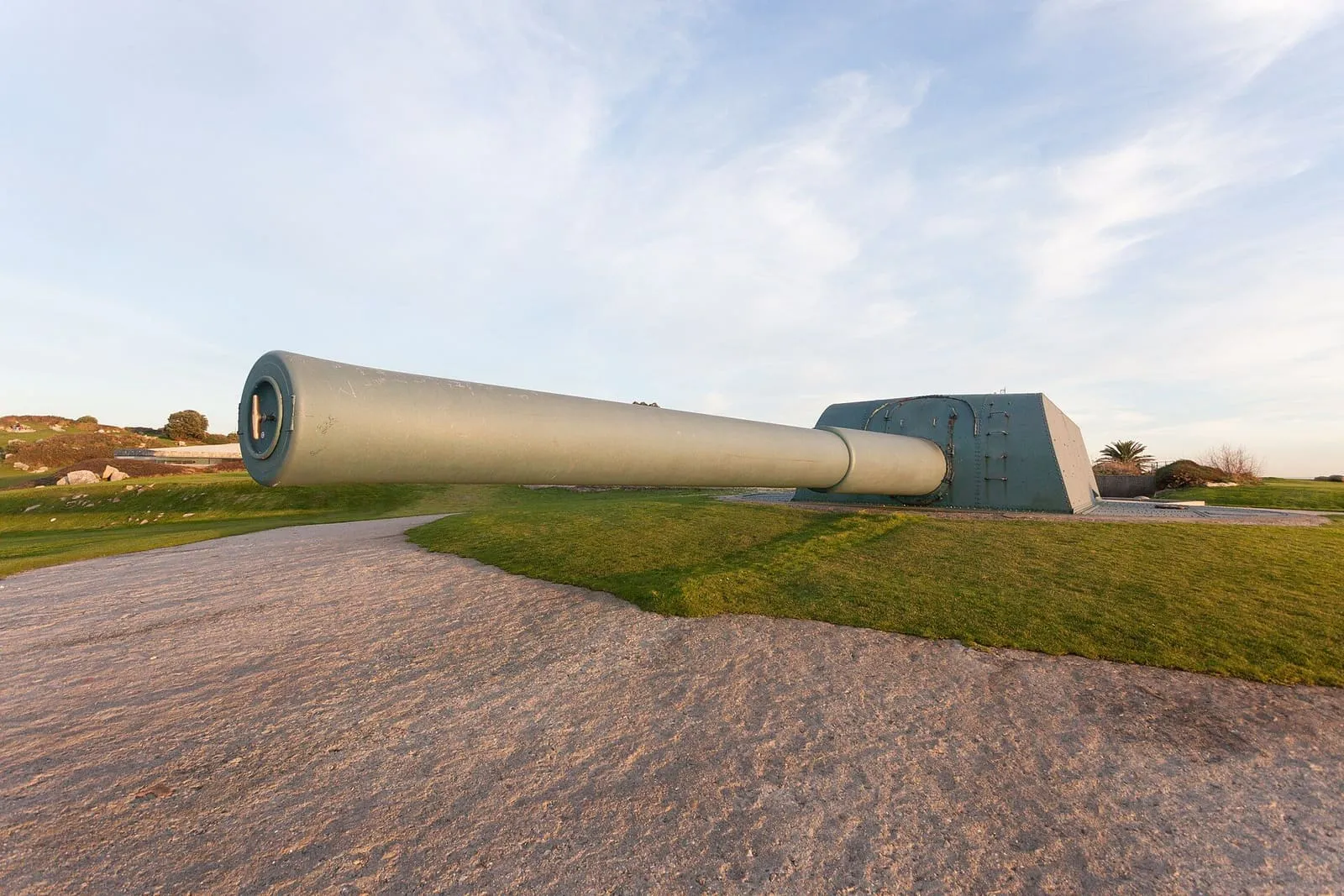 Uno de los cañones Vickers de la batería del monte de San Pedro, en A Coruña