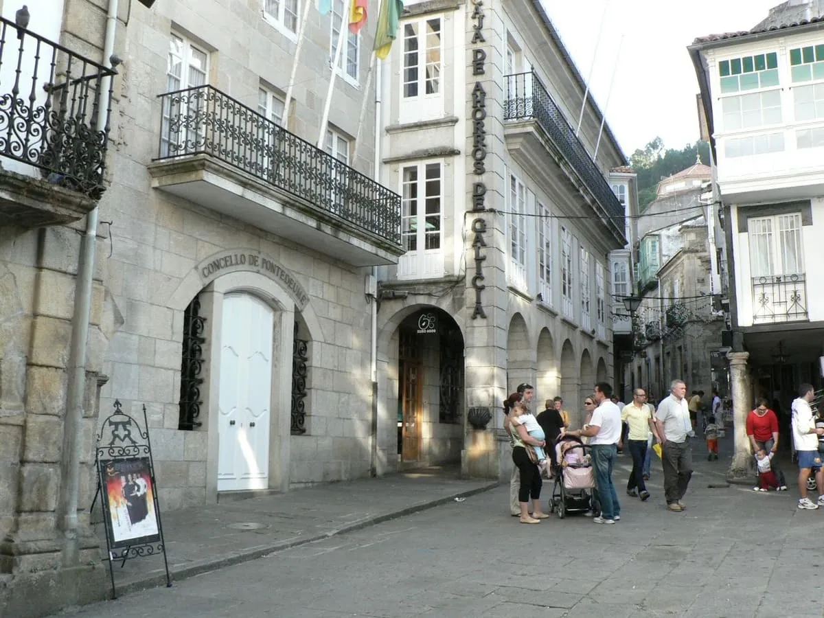 Casas con galerías y soportales en el casco de Pontedeume